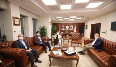 Genel Başkanımız Uslu Aile Çalışma ve Sosyal Politikalar Bakanı Zehra Zümrüt Selçuk’u Ziyaret Etti